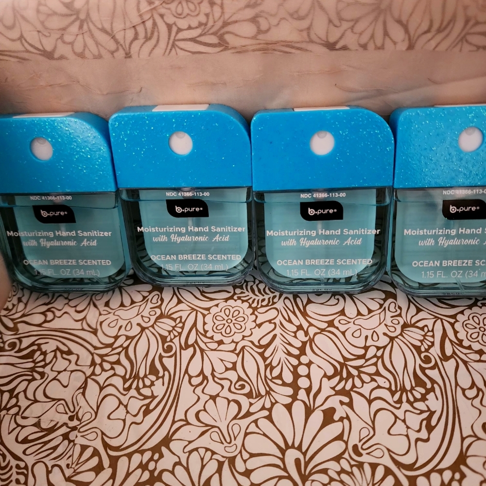 B. Pure Ocean Breeze Moisturizing Hyaluronic Acid 4 PC Hand Sanitizer